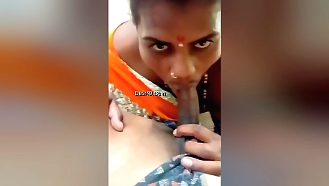 Brunette girl gives her pussy and gets penetrated outdoors