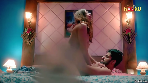 Milf with small tits and a big ass gets her first on net