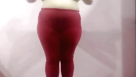 Indian amateur woman masturbates on the web camera