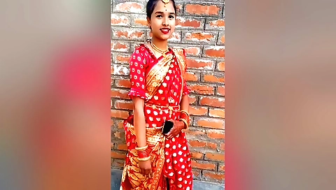 Amateur brunette girl 18+ sex with a dude outdoors