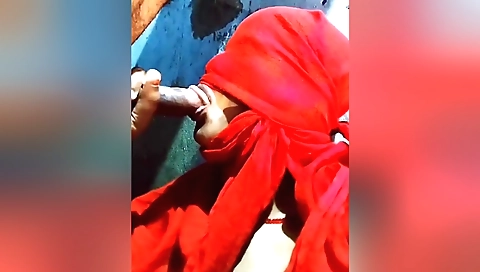 Chubby big boobed babe doing a hot job in amateur webcam