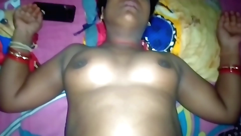 Indian bhabhi rides her neighbor's body in amateur pov video