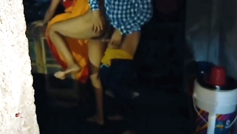 Indian housewife cums on her back while showing boob