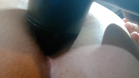 Amateur girl fucks her ass machine with a lot of pleasure