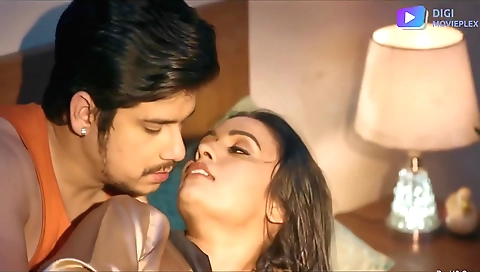 Big tittied brunette and a small-tittied teen in hot threesome