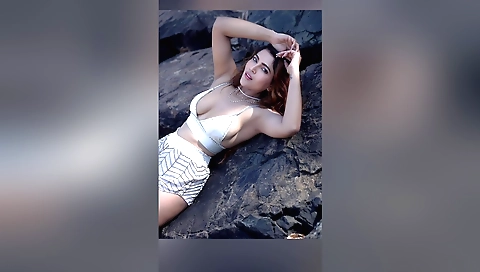 Amateur beach sex with blonde redhead in doggy position