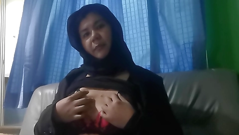 Indian Girl Waits For Her Stepbrother Next Door To Give Her A