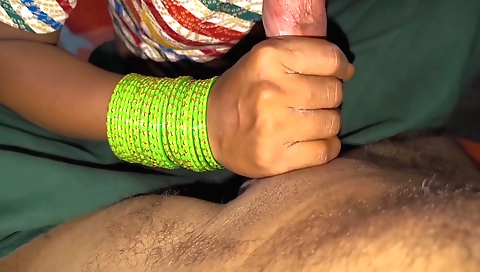 Indian bhabhi gets creampied and fucked in the ass