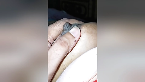 Indian wife leaving her husband abroad in Bangladesh