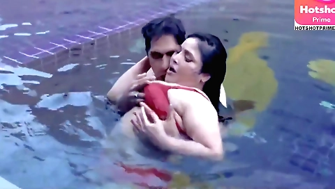 Indian cholis milf riding and riding cock in the sun