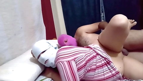 Indian chick in a black tank top and shorts gets fucked