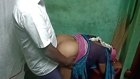 Amateur threesome movie on the bed with busty blonde