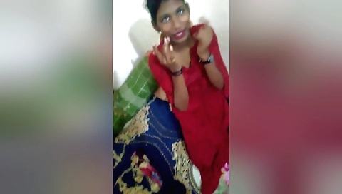 Sexy brunette shows her big boobs in amateur hd video