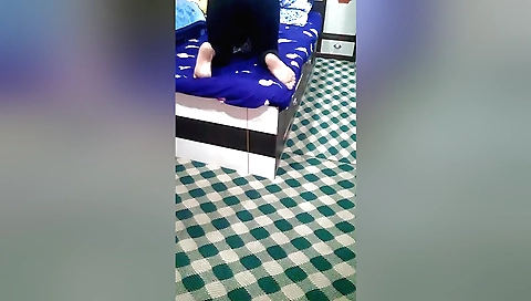 Indian naked girl has an amazing solo masturbation scene