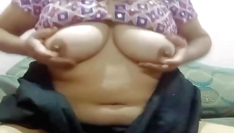 Indian girl masturbating with a big dildo on webcams