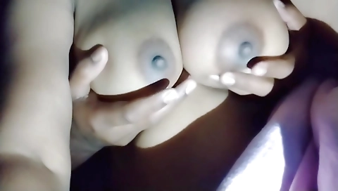 Indian girl with big boobs gives a massage in webcam