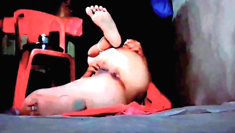 Solo female amateur amateur making love to herself