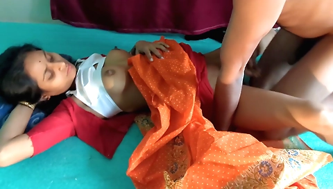 Amateur indian brunette takes on a dick in the kitchen