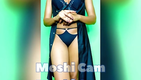 Sexy indian chick in sexy lingerie takes a ride on a cock