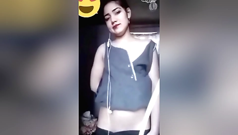 Today Exclusive -sexy Afghani Chick Shows Her Nude Body 1