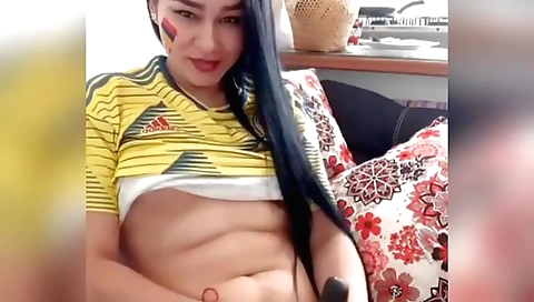 Indian amateur woman shows her pussy in front of webcam