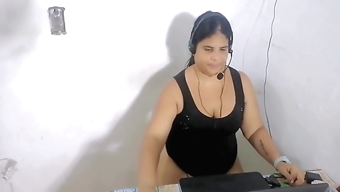 Big ass brunette with small tits and a very hot ass 097