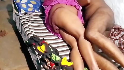 Indian amateur whore gets her big ass and pussy fucked