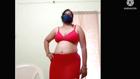 Busty brunette 23+ naked show on homemade video clip