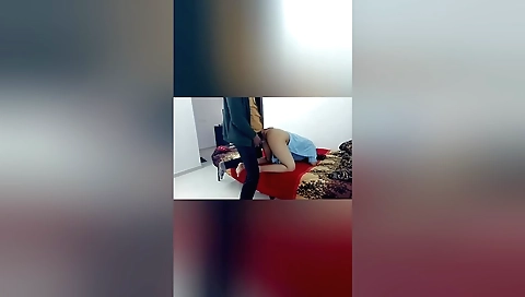 Amateur brunette creampie on her ass in a sexy pose