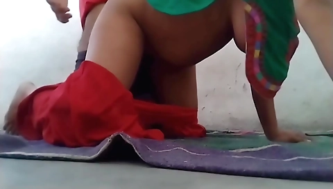 Indian babe makes it to her first webcam porn scene