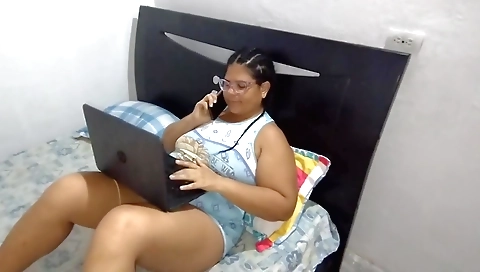 Indian brunette is giving her stepdad a big creampie