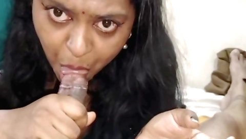 Indian girl with a nice face gets to show off her face