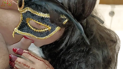 Indian busty milf with huge ass takes a big cumshot