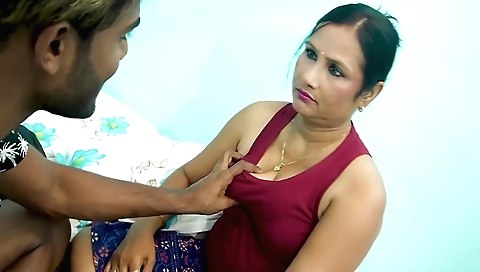 Amateurs brunette teaching student how to be a good teacher