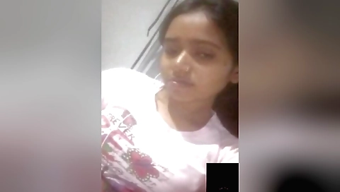 Stunning brunette chick shows off her body in the webcam video