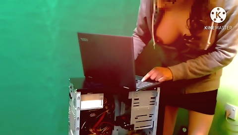 Indian computer repair girl plays the role of computer