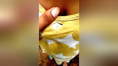 Indian babe with a sexy body is having fun outdoors