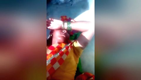 Hot brunette Indian naked in amateur outdoor xxx video