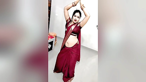 Indian babe gives a blowjob and gets fucked in doggy style