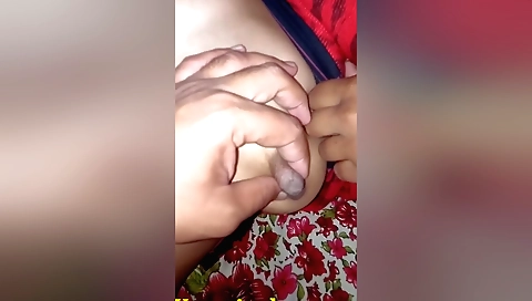 Husband plays with his wife's big boobs and a blowjob