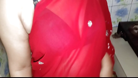 Indian amateur chick in a dress and stockings has sex