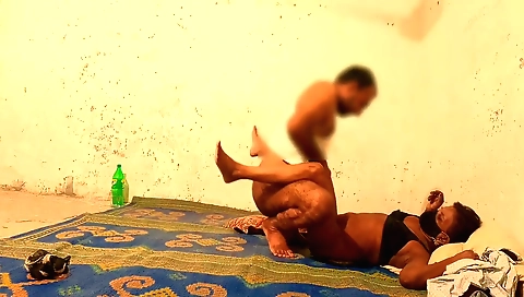 Hottest bhabi in a homemade show with a cute Indian girl