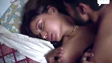 Bhabhi takes a break and invites her husband for a hot sex video
