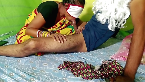 Amateur indian brunette bahu aur sasur ghar me akale fucked