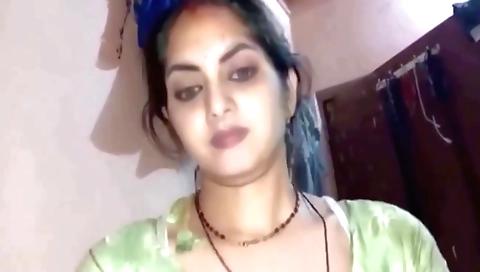 Indian slut is fucked in her pussy on the couch in the living room