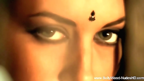 Busty brunette naked for you to watch her sexy body