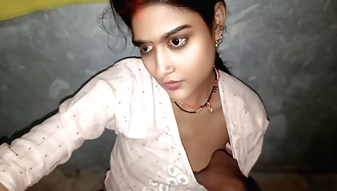 Indian girl in sexy lingerie is getting fucked in the bedroom