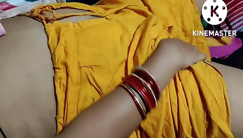 Indian woman masturbating and getting her pussy fucked